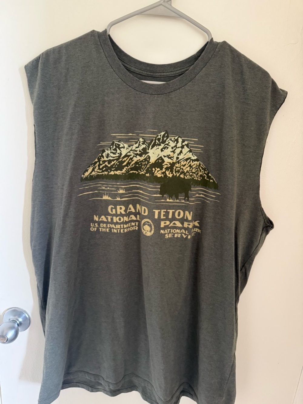Grand Teton 🏔️ National Park Forrest Green 💚 Graphic Muscle Tee